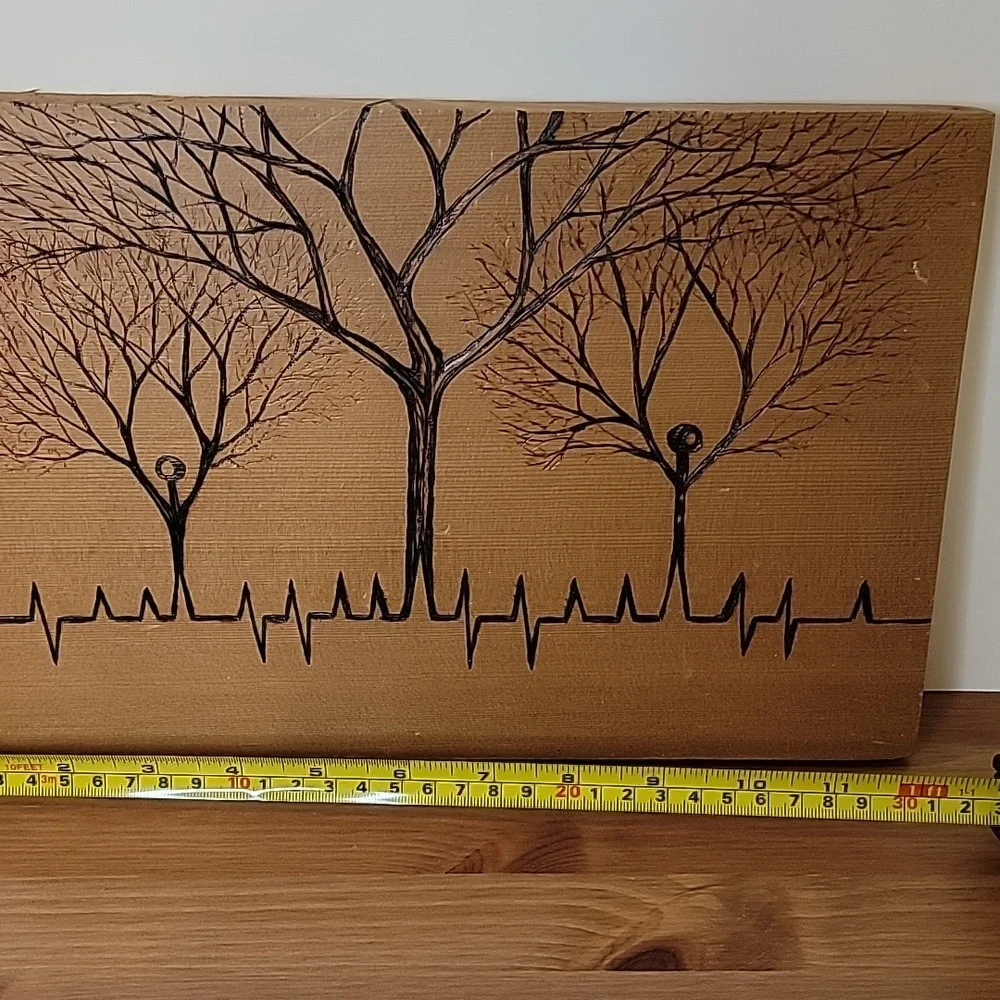 Pyrogrophy - Wood Art with Tree and Heartbeat Design - Burn Art - Picture 5 of 6